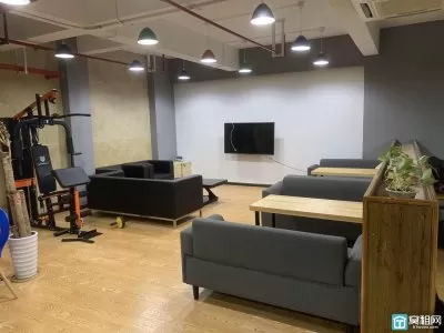江北地铁2号线宁波世贸日湖中心362平带全套家具出租