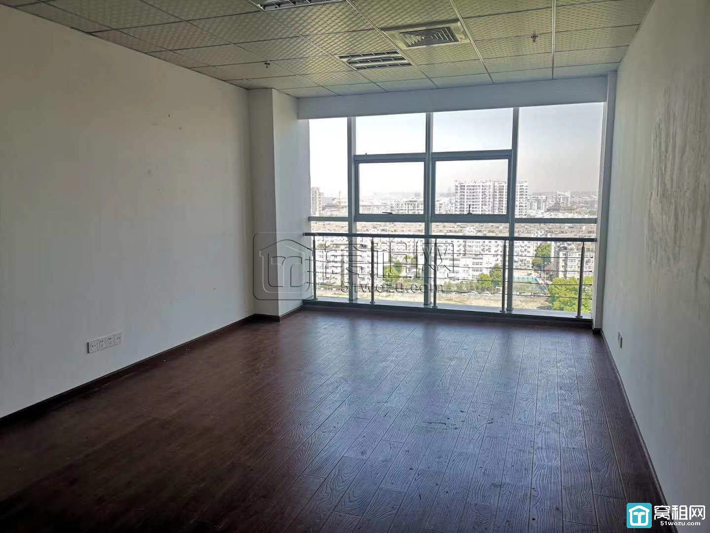 高新区95国际大厦45平米办公室出租2200元/月(图3)