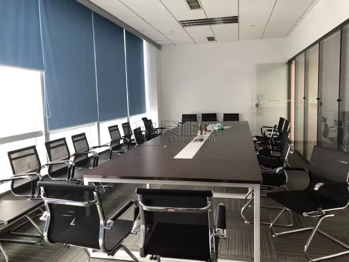 中国人寿大厦精装380平出租带全套家具