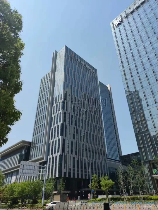 东部新城宁波国贸硅谷186平精装修出租