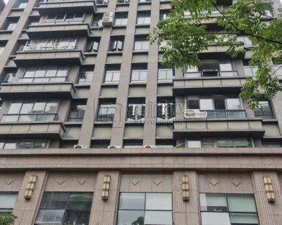 宁波泛亚国际大厦电梯口位置230平带家具出租