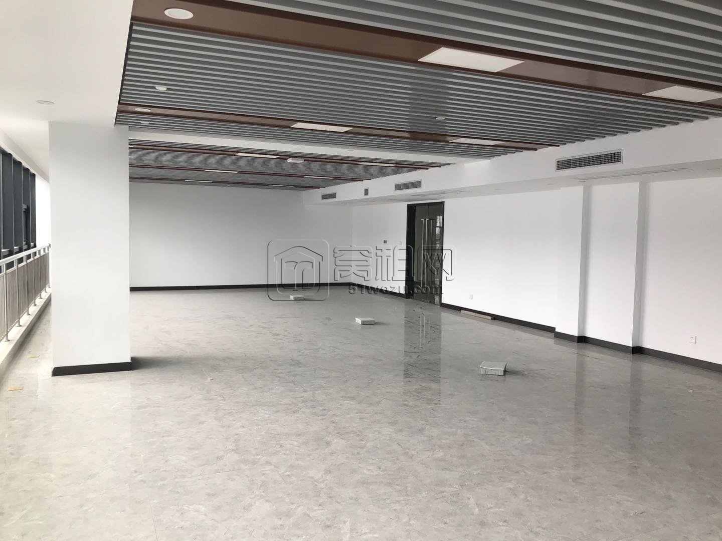 宁波MC大厦210平米精装修办公室出租(图4)