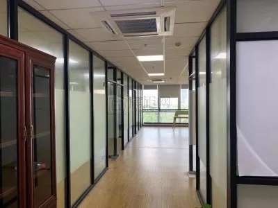 鄞州公园对面地铁3号线出口南部商务站奥克斯大厦195平米出租