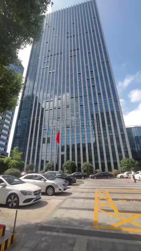 宁波发展大厦隔壁城投大厦224平米全新精装修办