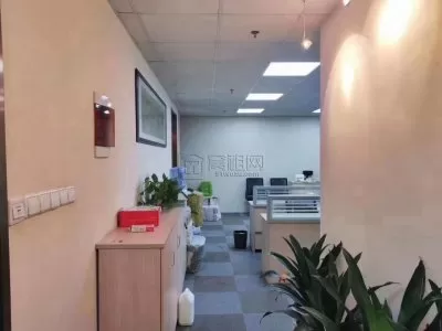 奥克斯大厦高楼层精装办公室带全套家具出租