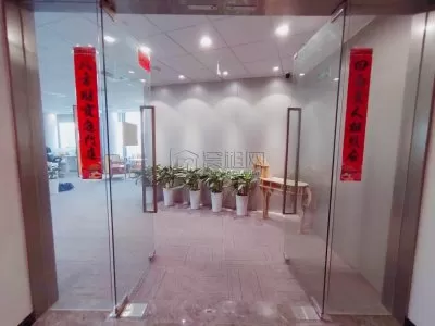 东部新城中国银行总部大厦681精装修出租
