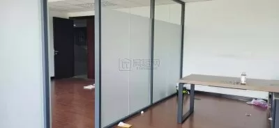 出租鄞州区和邦有小套办公室70平米