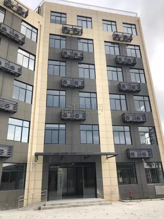 大通桥地铁站出口100米全新写字楼智汇工坊出租