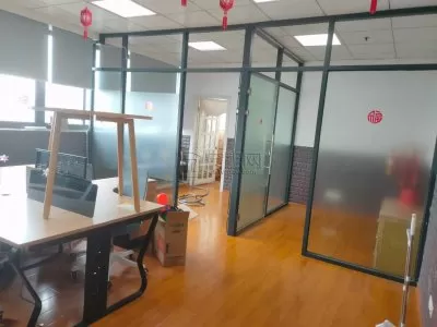 中山大厦15楼已空出一间60平2900元