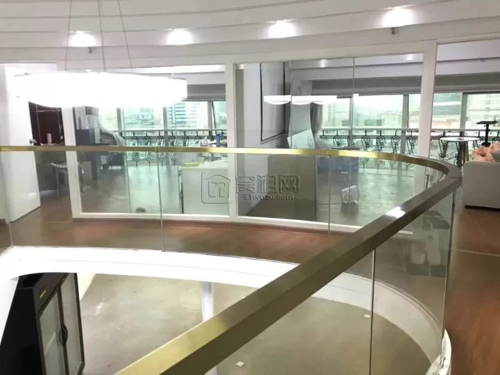 宁波世贸中心200平招租朝南朝江整排大窗采光