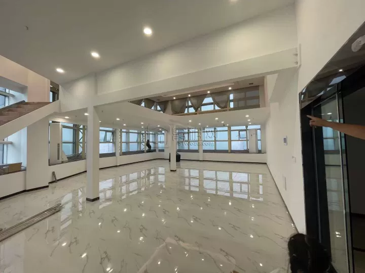 宁波汇金大厦复试楼王户型出租360平米适合各类型婚