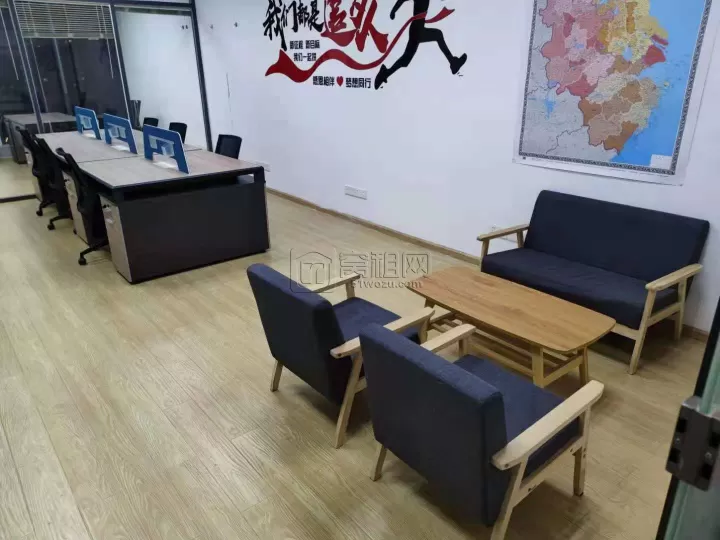 东部新城会展中心附近轿辰大厦10楼办公室出租