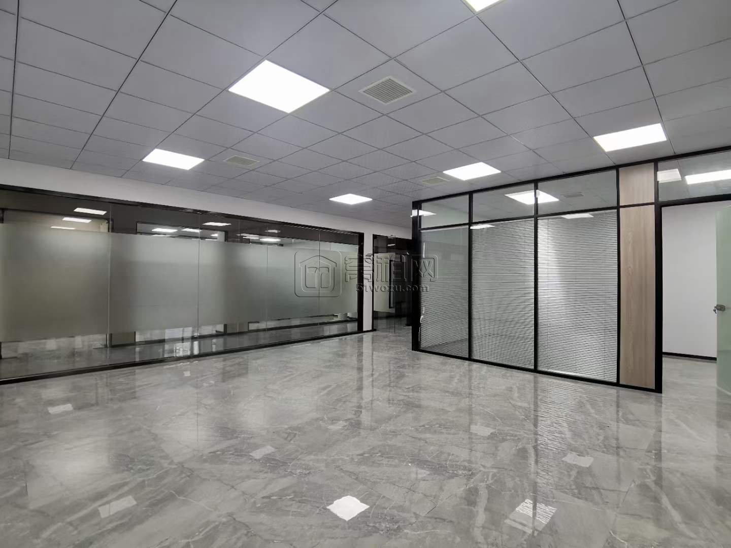 5号线地铁中创科技园170平米精装修办公室出租(图2)