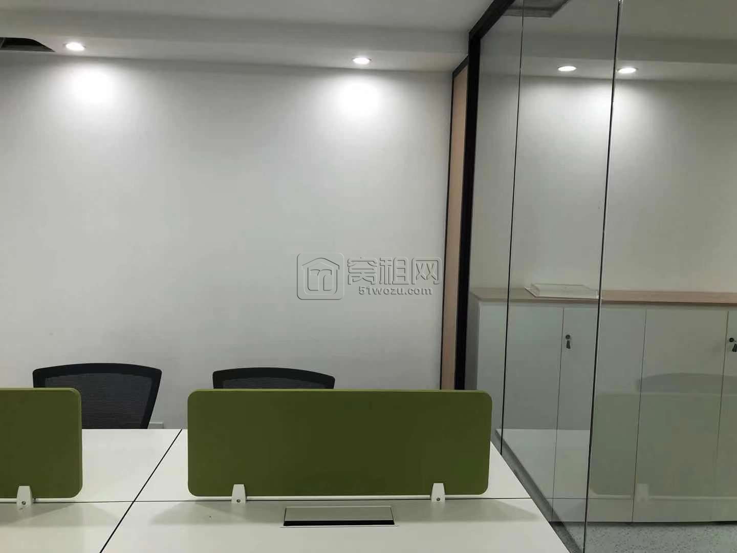 海曙区天一中国银行大厦120平米办公室精装修出(图1)