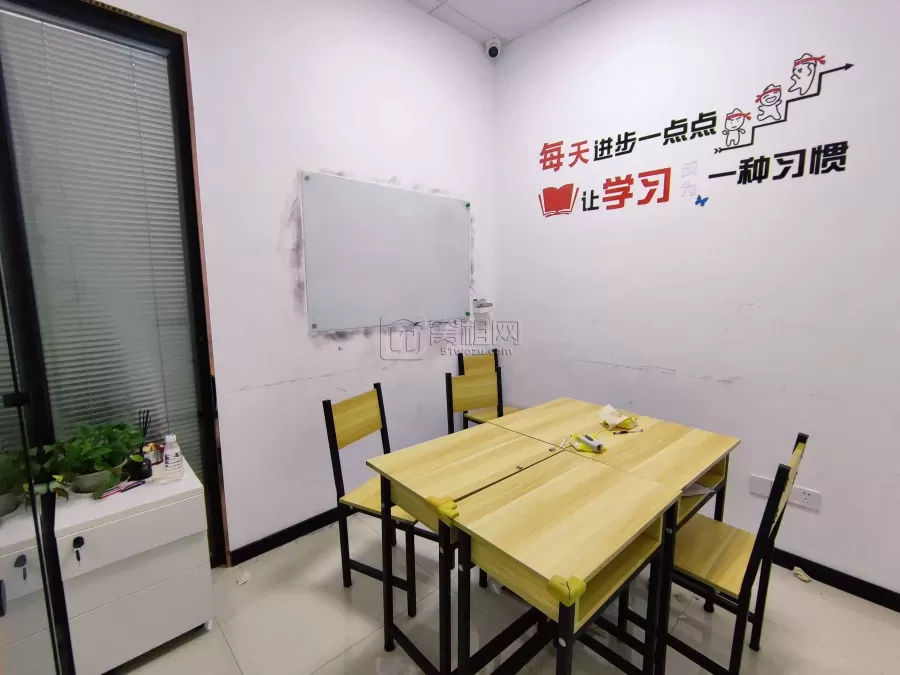 爱伊美大厦低楼层 280平  朝南出租