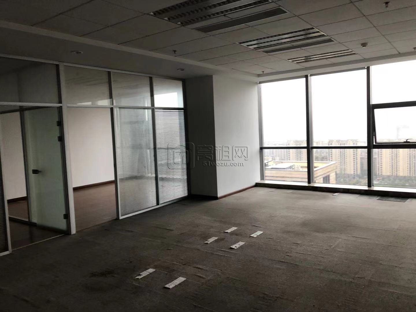 嘉恒广场160平米办公室出租电梯口位置(图12)