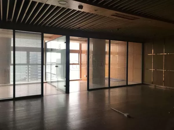 宁波汇金大厦385平米江景房出租