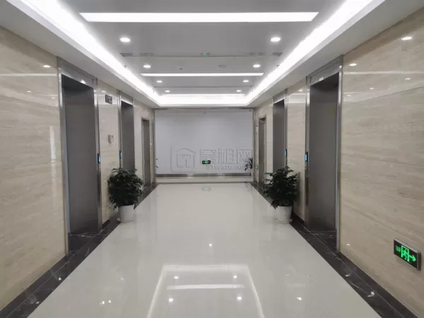 七里新都出租办公室免费订制隔断24小时空调