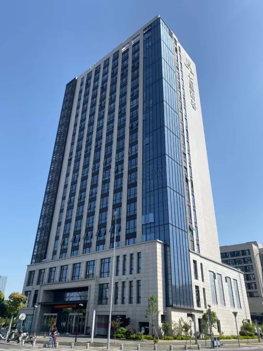 七里新都出租办公室免费订制隔断24小时空调