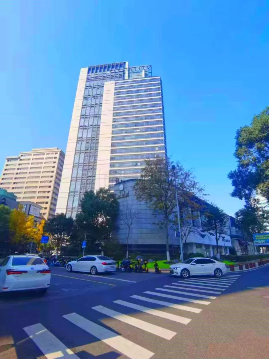宁波汇金大厦222平米精装修出租