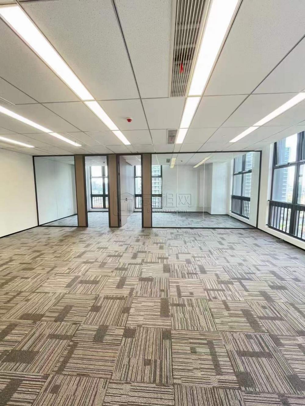 宁波中海大厦出租439平米精装修办公室