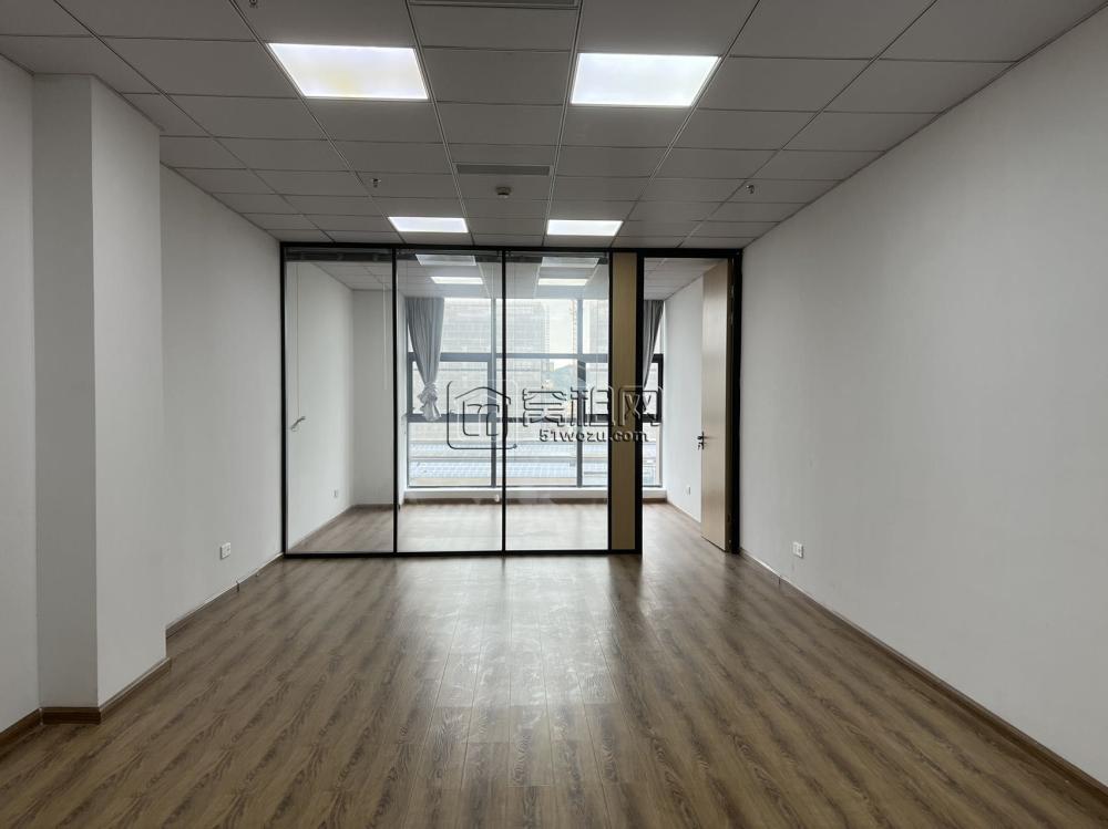 恒凯大厦精装修办公室83平方带隔间单价1.45