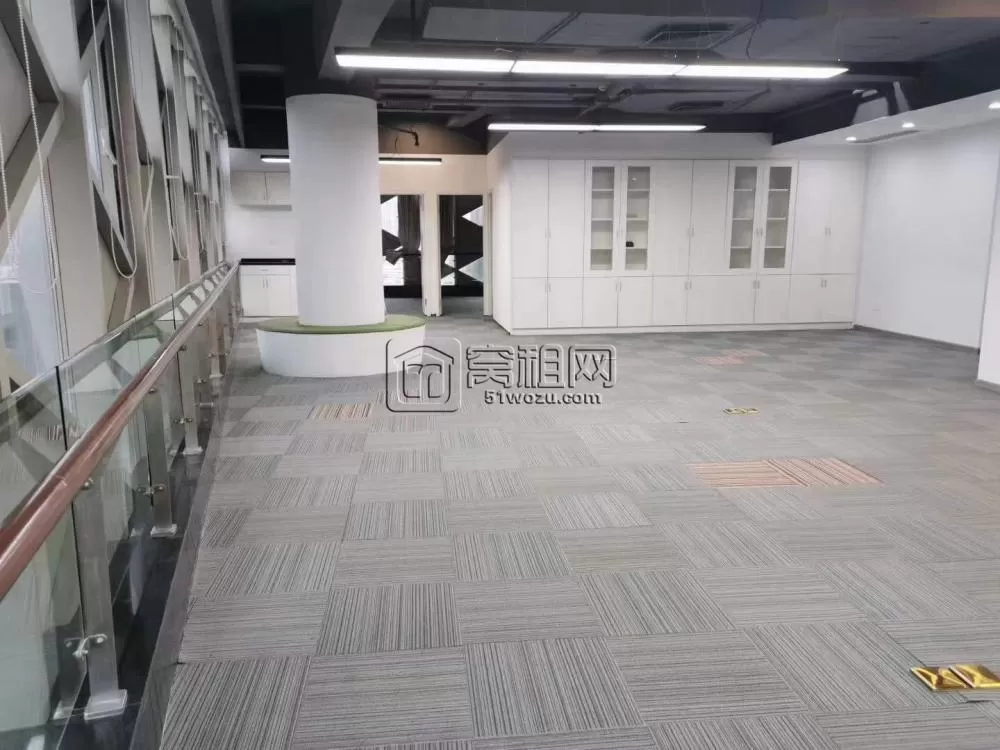 南部商务区南洋大厦286平特价出租8700每月