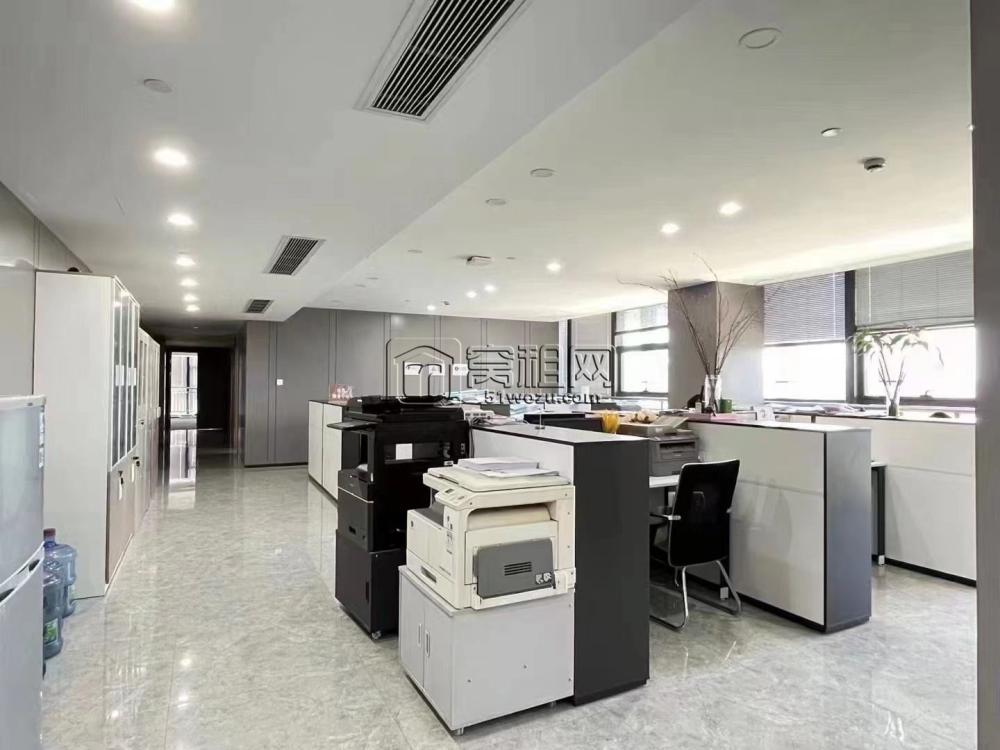 ​开发商直租Mc大厦精装363平方米办公室独立卫生间出租(图4)