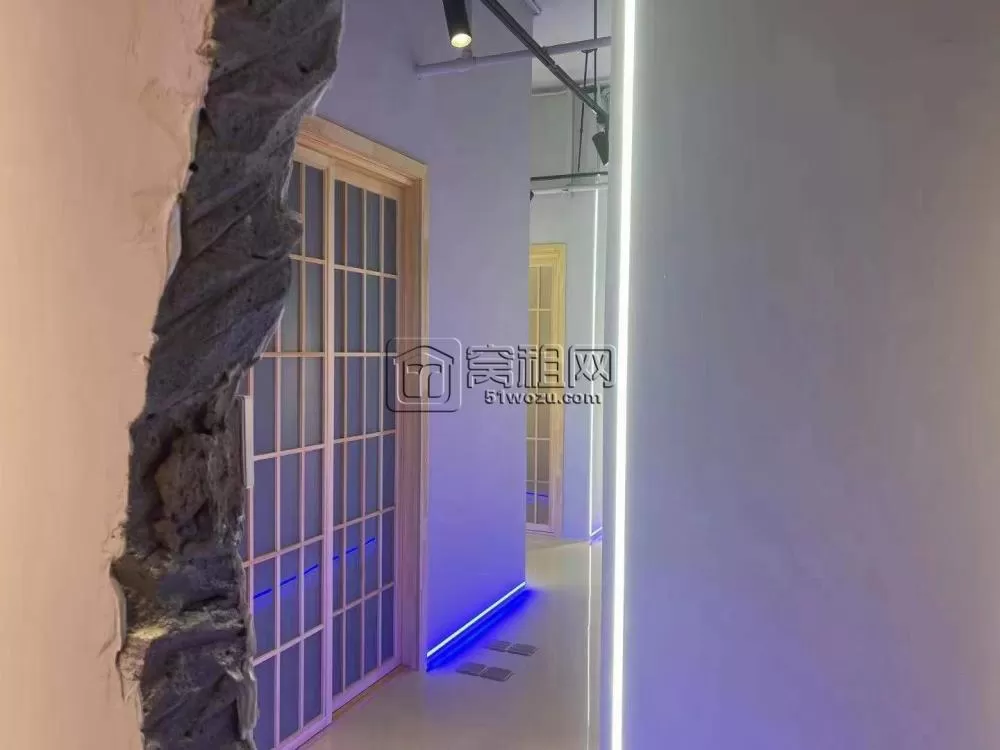  鄞州印象城隔壁 堇山大厦出租150平米