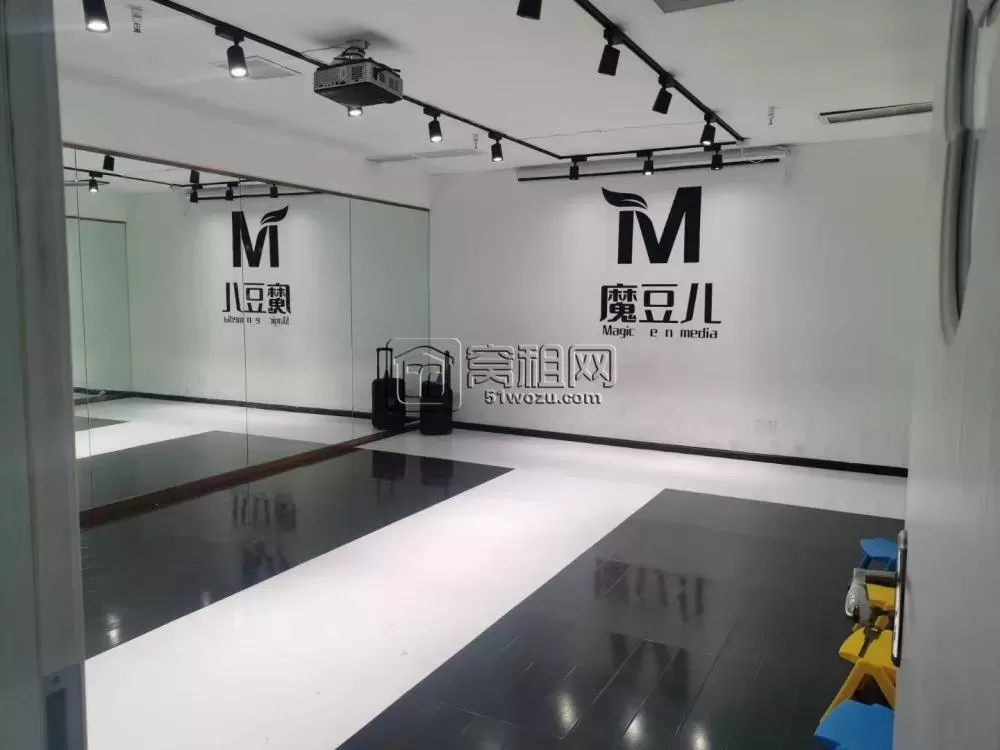 出租美豪大厦363平米原先做少儿模特培训