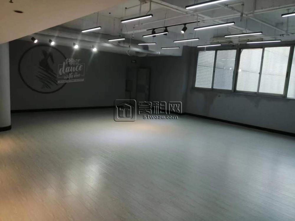 中农信大厦200平舞蹈室对外出租(图3)