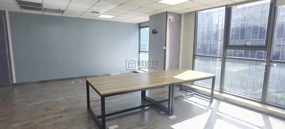 宁波联安红帮大厦118平方，西北朝向，两个隔间得房率80左右