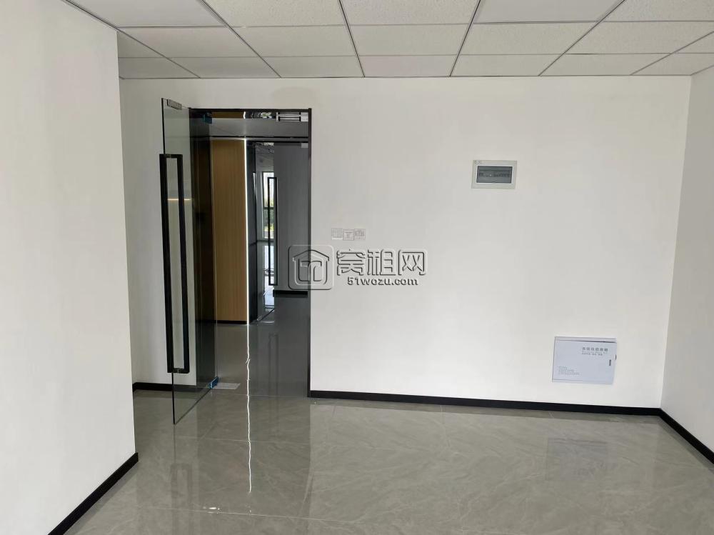 上海银行大厦全新装修办公室出租(图5)