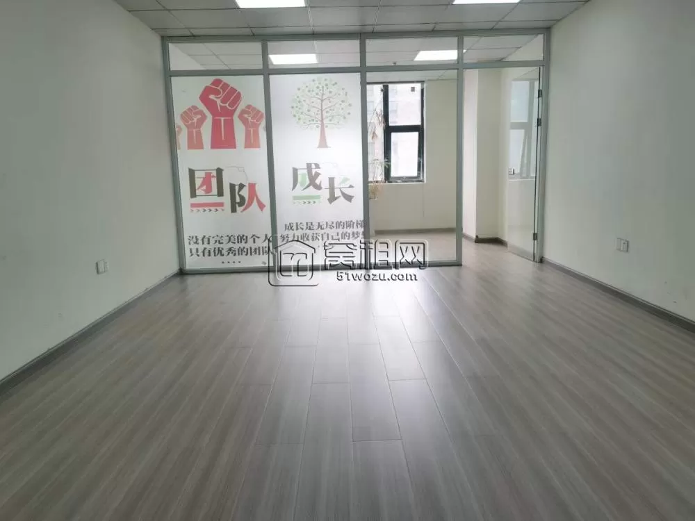 万达商圈：地铁口（新装） 麒麟大厦出租