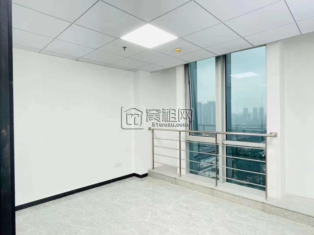 广博国贸中心  全新装修  电梯口 100平 价格实惠(图3)
