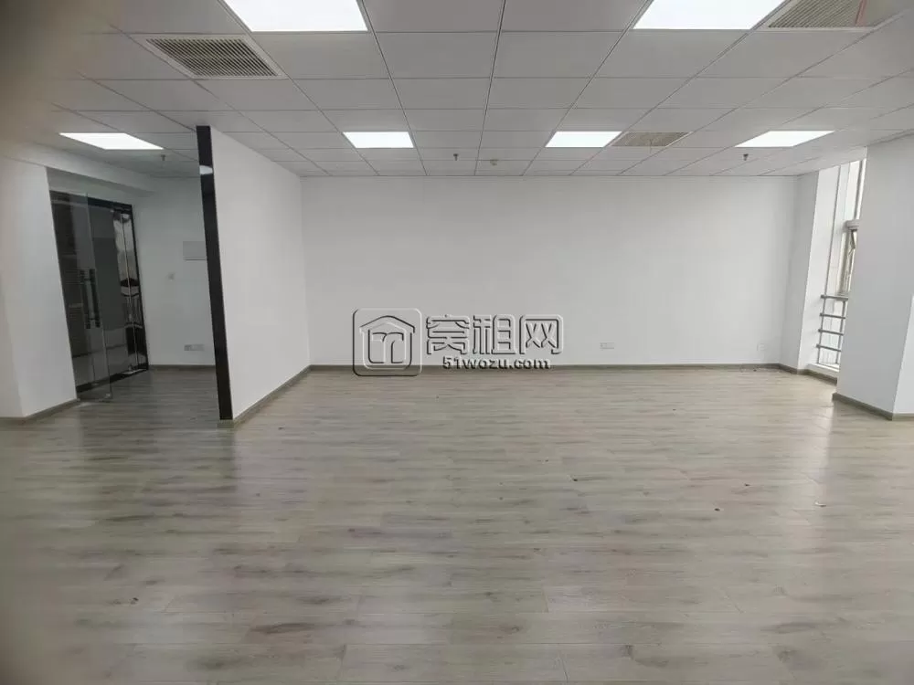高新科技广场155平租金6200元