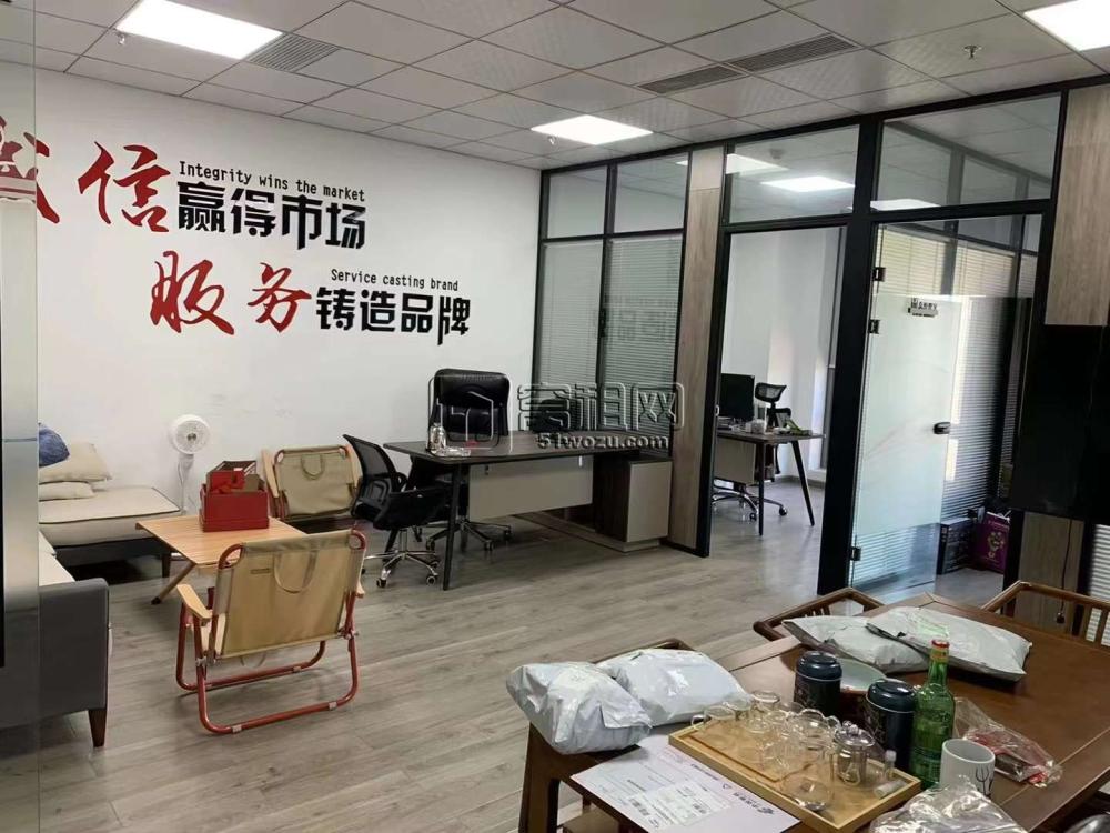 宁波高新区智慧园85平米 4100元每月 双隔间 部分家具