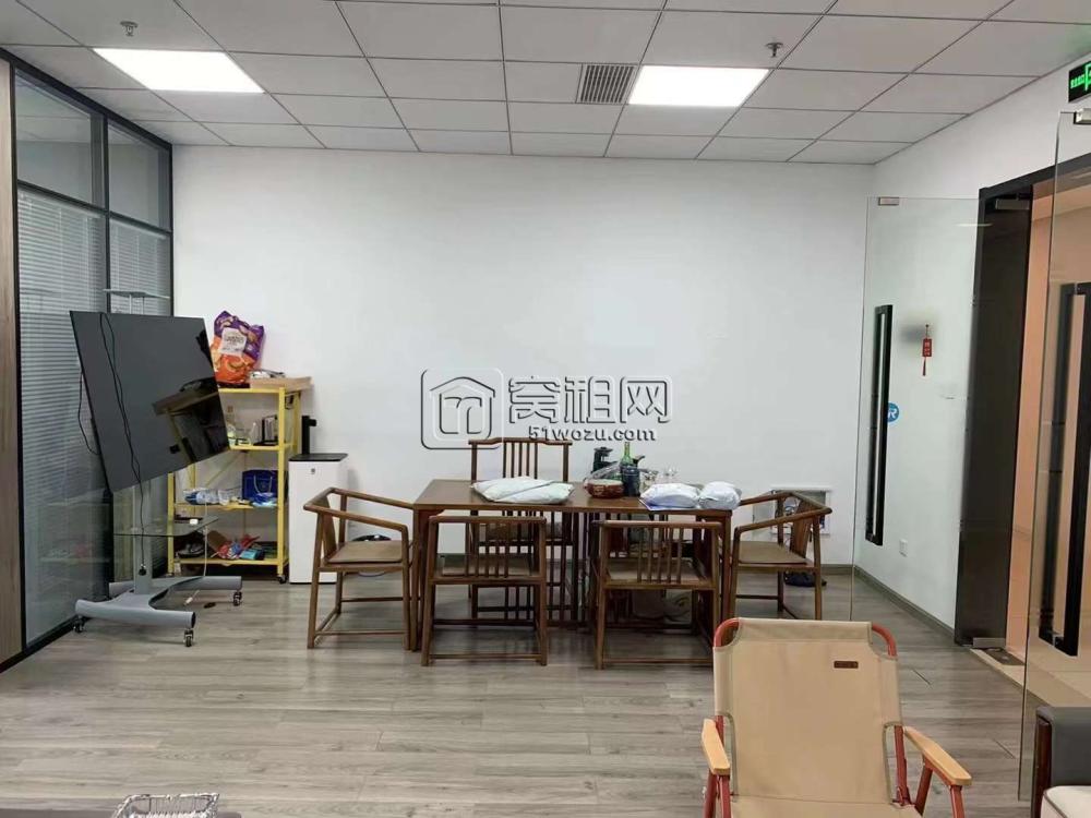宁波高新区智慧园85平米 4100元每月 双隔间 部分家具(图2)