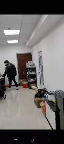 宁波银亿外滩大厦107平精装一隔间一存储间4200元/月