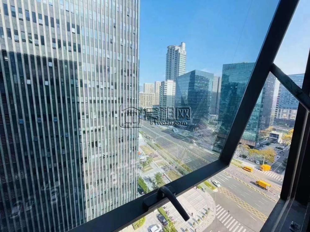 出租宁波商会B座65平，2500月租，全落地玻璃窗，有热水，24小时空调(图5)