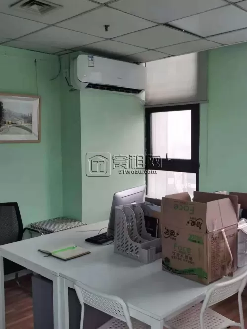 首南名汇国际，250平，可以做培训机构