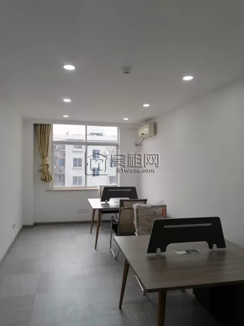 三市大厦小面积带家具出租1400元每月