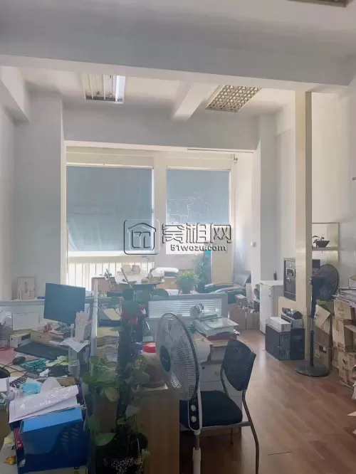 鼓楼地铁站世纪广场B座56平米办公室出租