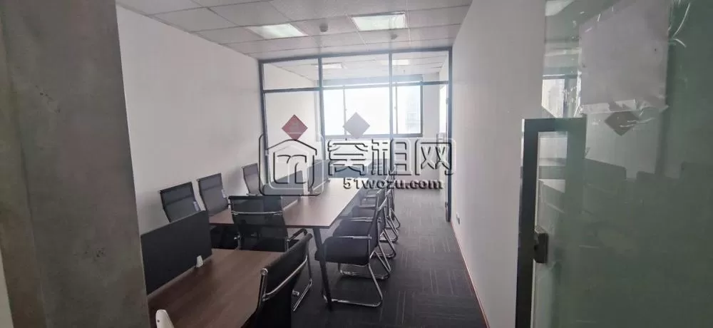宁波中山大厦52 平带全套家具，拎包办公。