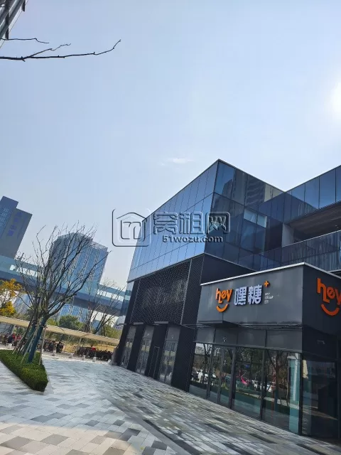 宁波4号线长兴路出口对面147平米办公室出租