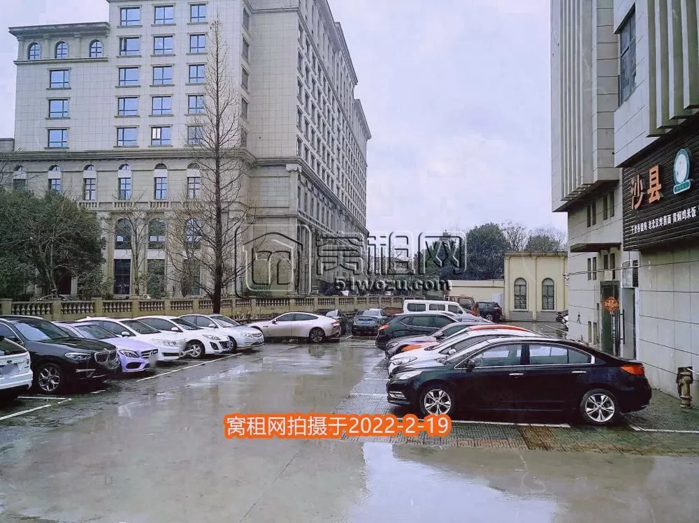 宁波天一大楼停车包月多少钱？