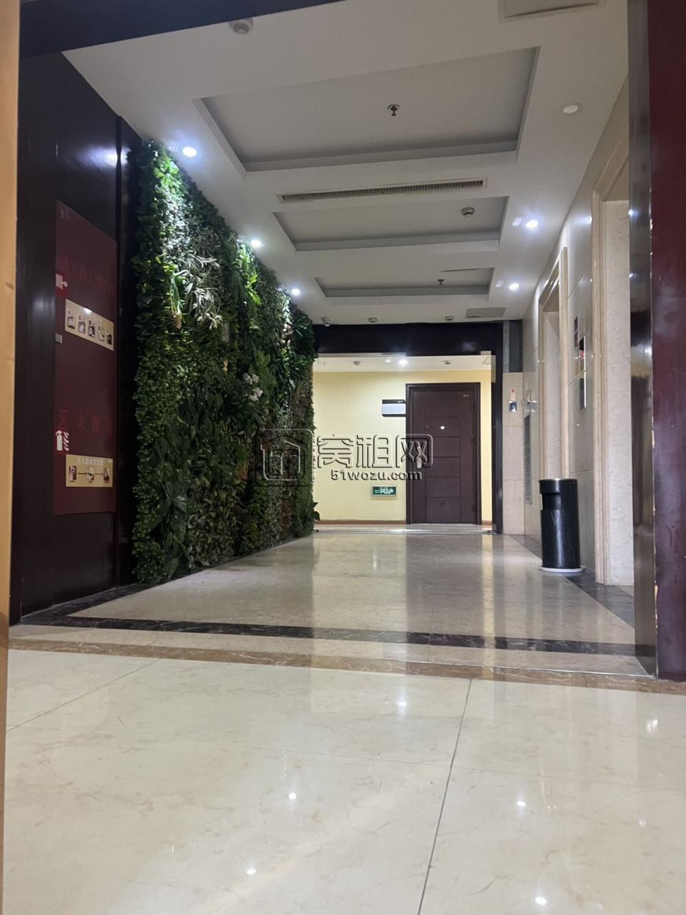 段塘香蕉酒店55平办公室朝北一个隔间全新粉刷出租(图6)