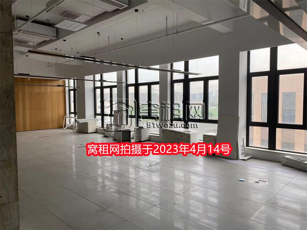 鄞州区青创工场豪华装修办公室出租2200平米(图2)
