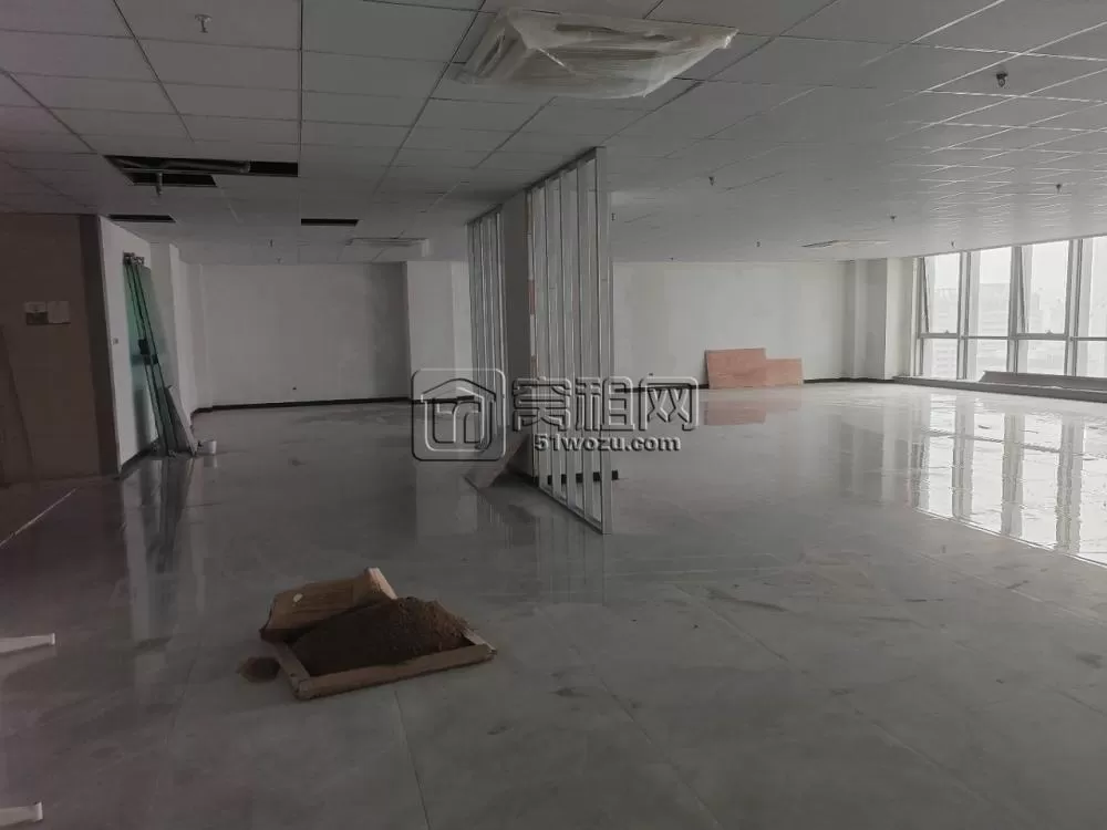 广博国贸中心370平18000/月可以定制隔间
