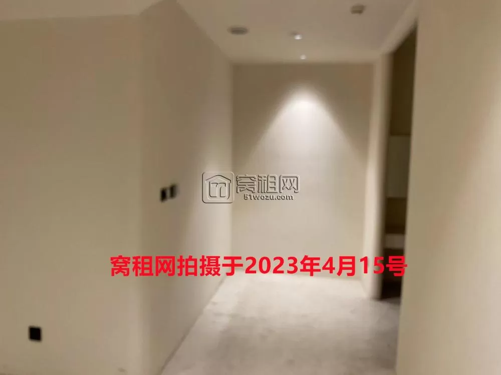 天一豪景B座原美容装修出租面积1600平米